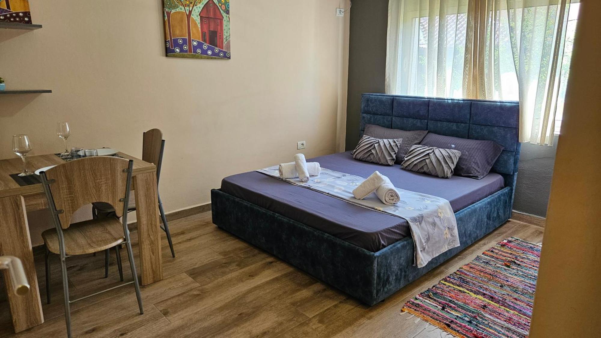 Dua'S Apartment Tirana Esterno foto